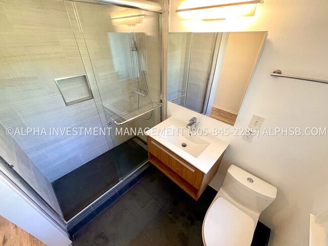 Building Photo - Charming 2-Bedroom Mesa Home with Ocean Vi...