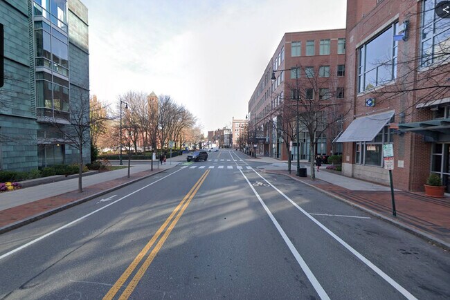 Building Photo - 23 Sidney St