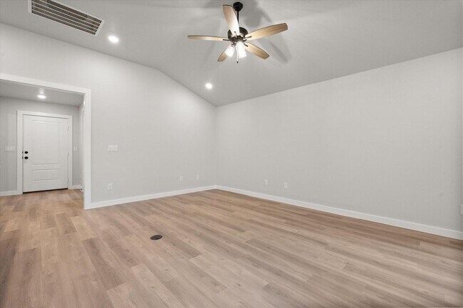 Building Photo - 1311 N Colton Ave