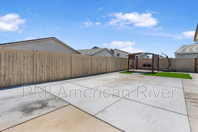 Building Photo - 1355 Dusty Maiden Dr