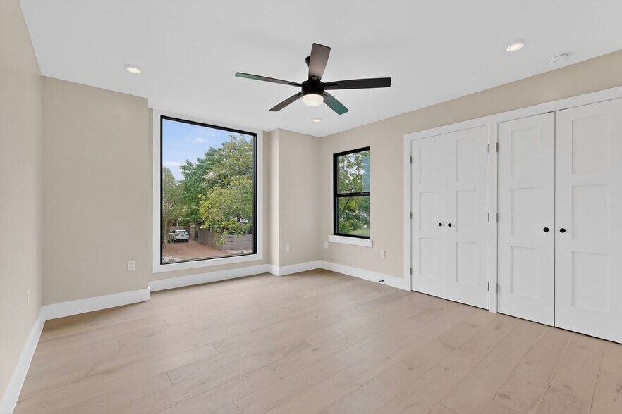 Building Photo - 5018 Highland Ct