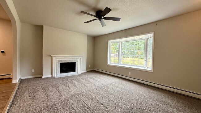 Building Photo - Stylish 3-Bedroom Remodel with Two Firepla...
