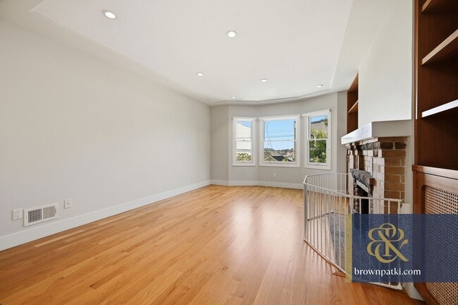 Building Photo - 362 Chenery St