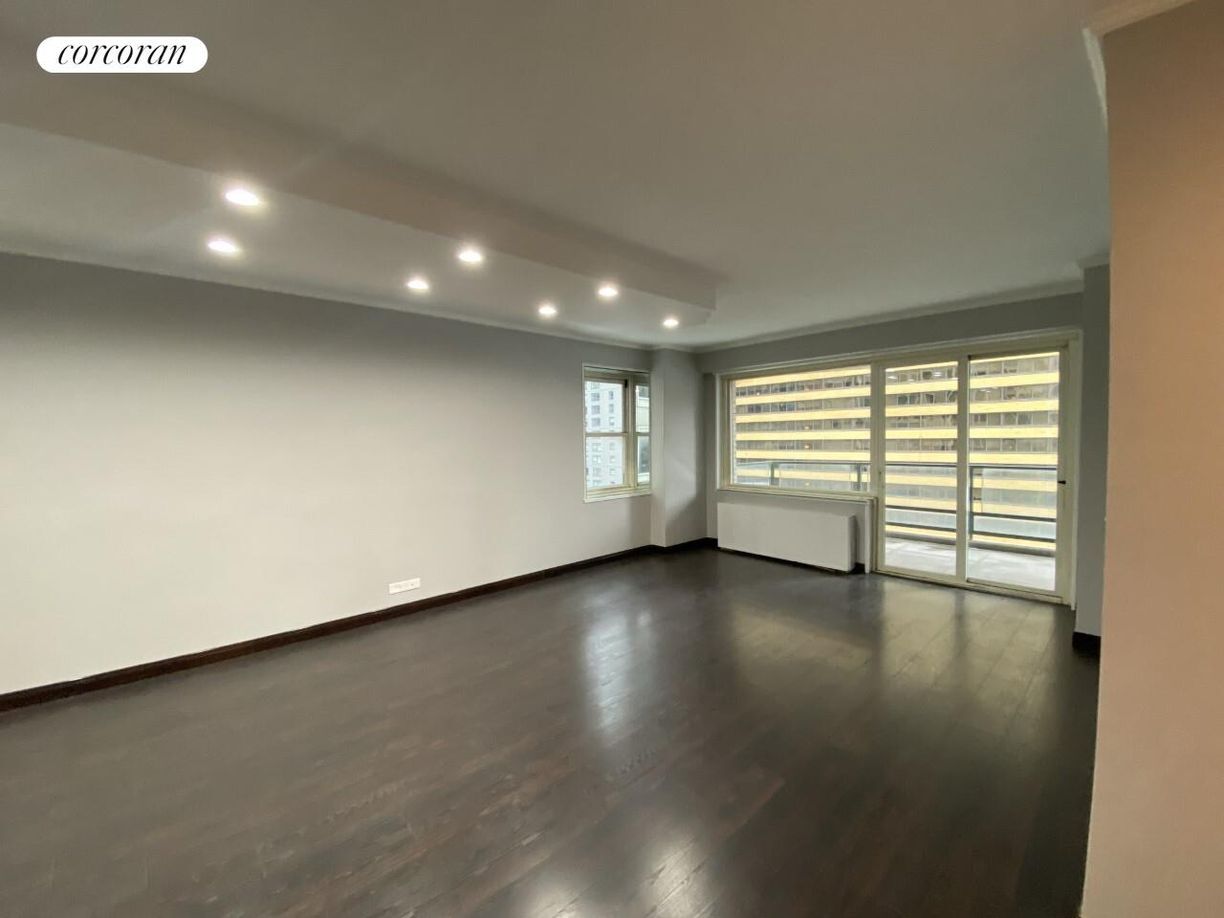 Building Photo - 159 W 53rd St