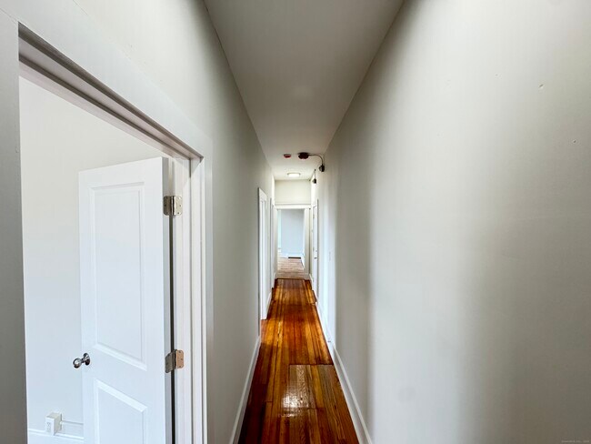 Building Photo - 360 Campbell Ave