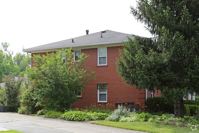 Building Photo - 2713 Riedling Dr