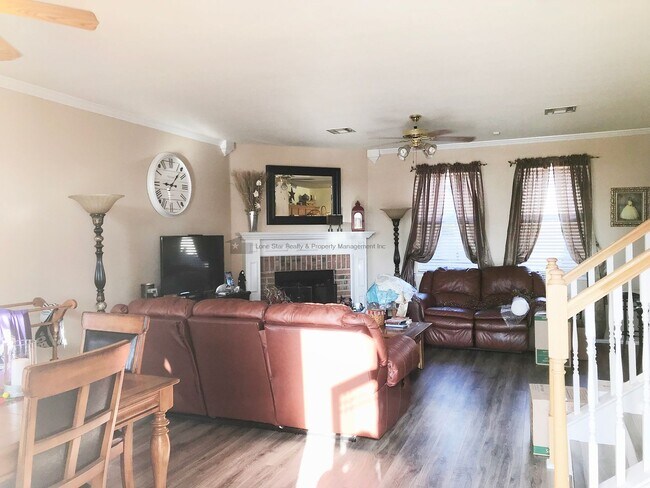 Building Photo - 4-Bedroom House for Rent in Harker Heights