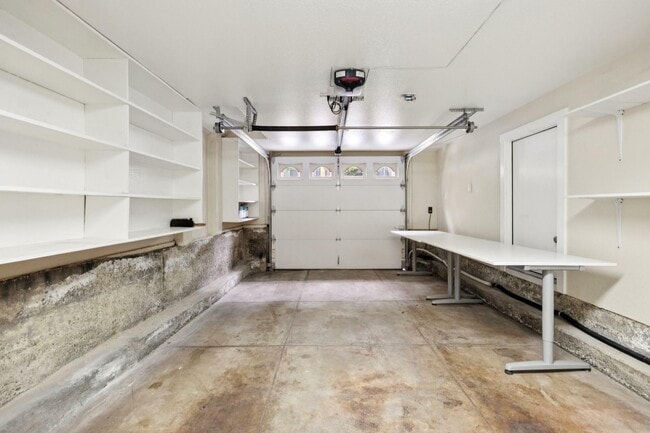 Building Photo - 2834 Milvia St