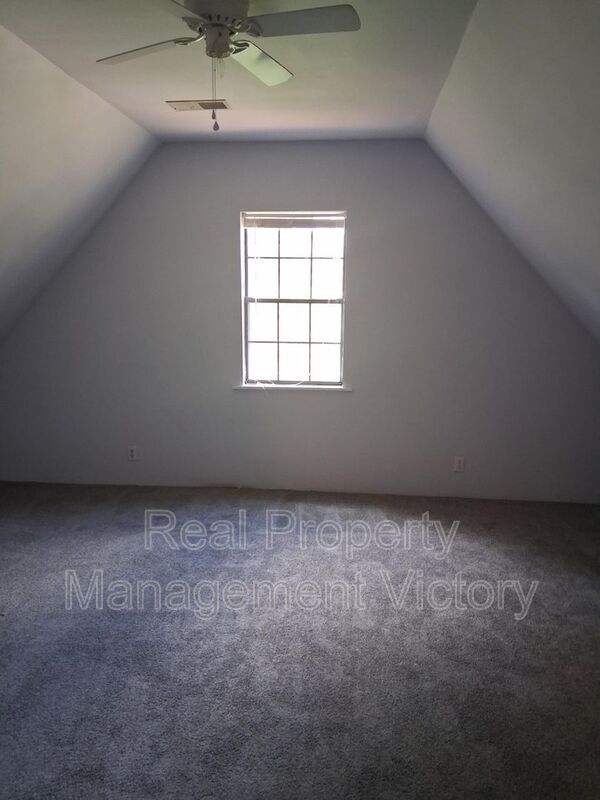 Building Photo - 1757 Tahiti Ln