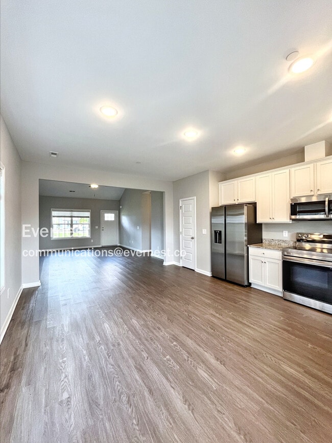 Building Photo - 1409 Pipeline Ave