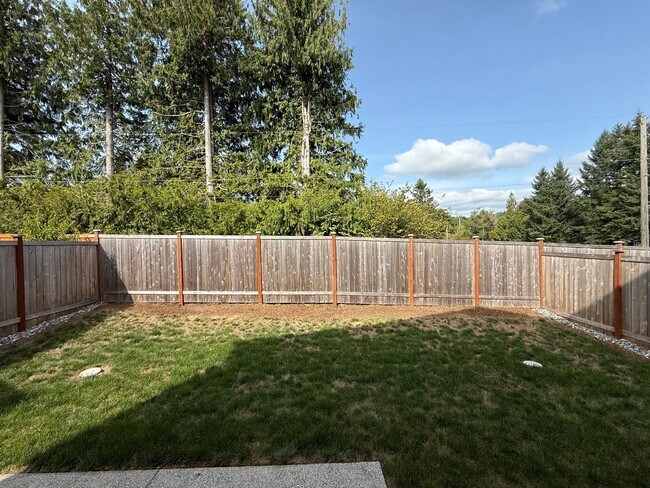 Building Photo - 1055 17th Ave