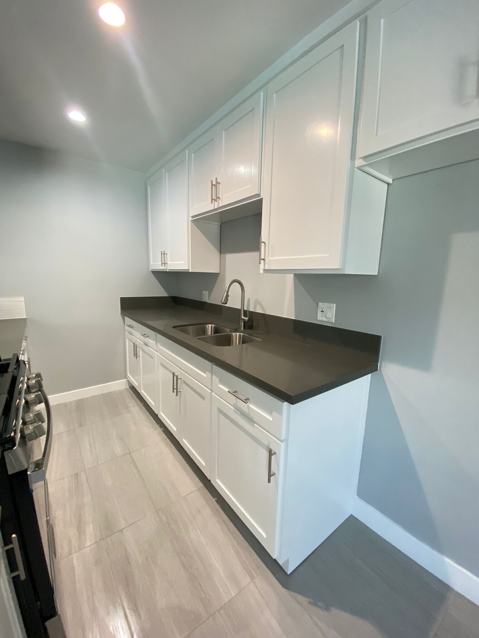 Building Photo - 4015 W Adams Blvd