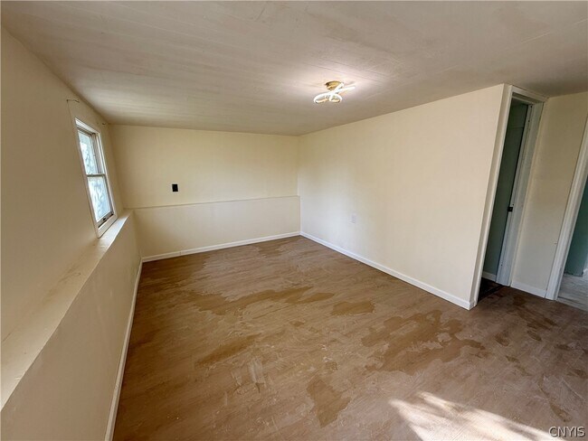 Building Photo - 4999 Windgate Rd