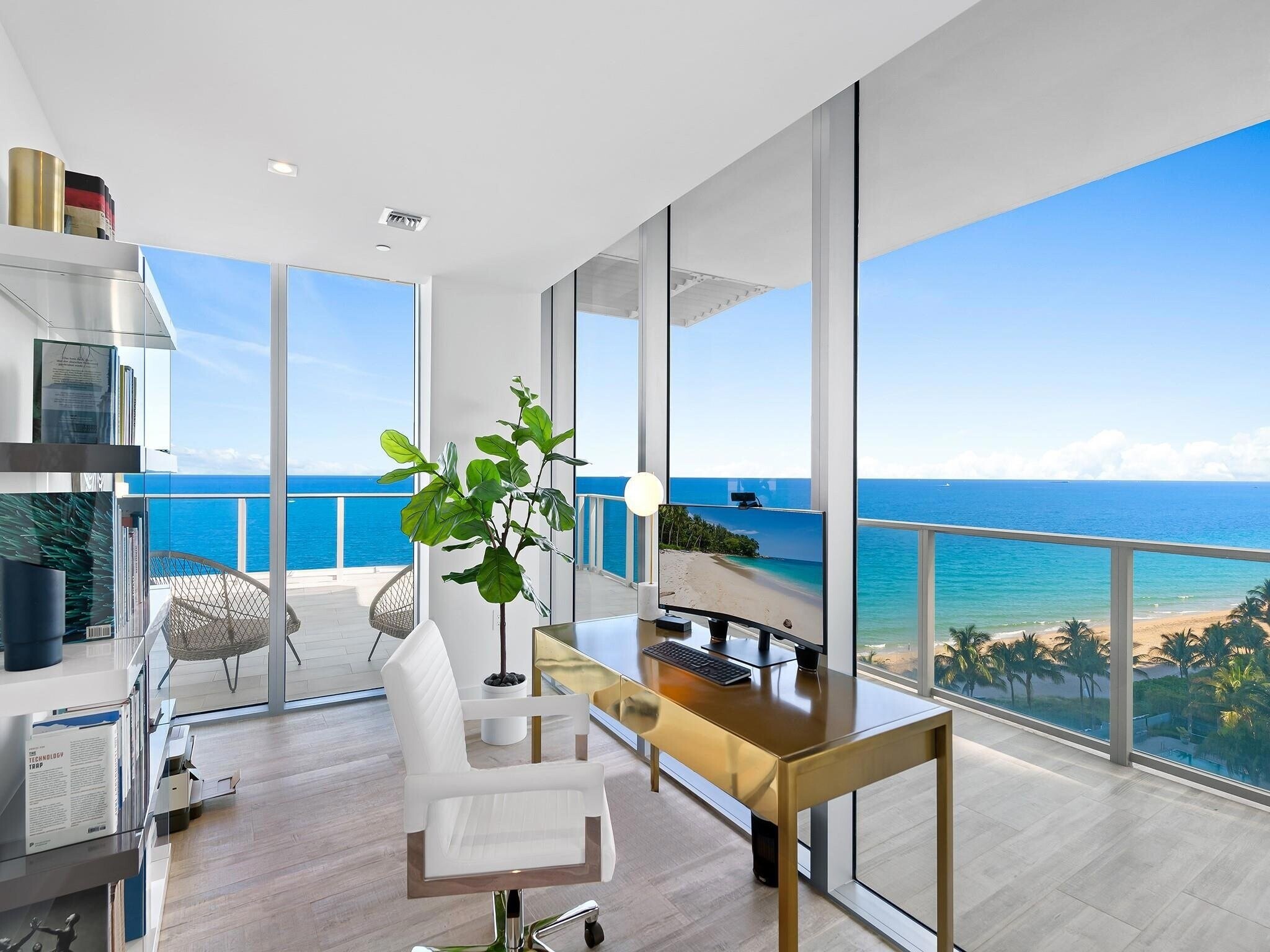 Building Photo - 2200 N Ocean Blvd