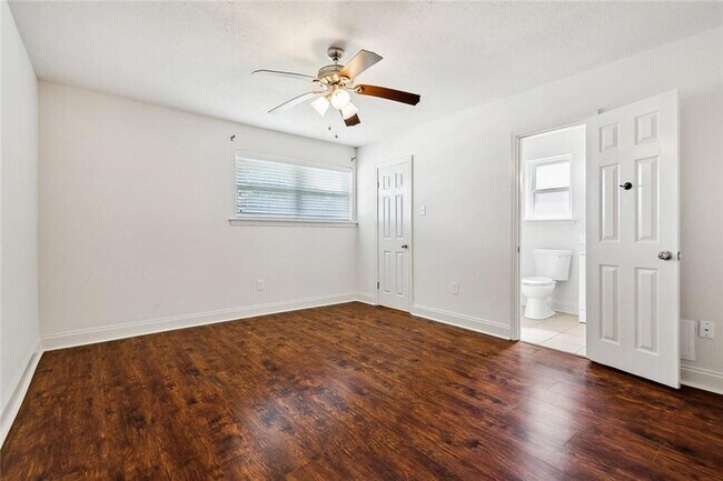 Building Photo - 3512 James Dr