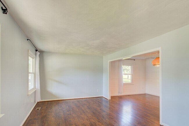 Building Photo - 427 Las Gaviotas Blvd