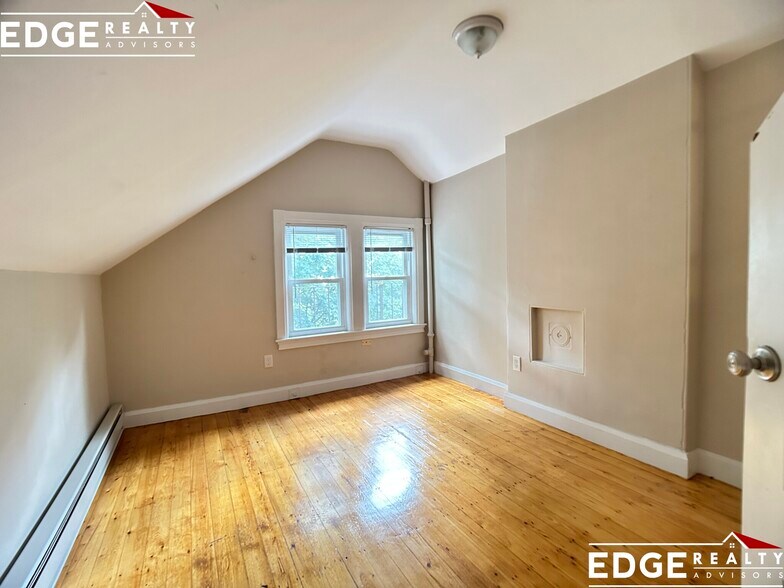 Building Photo - 29 Sparhawk St