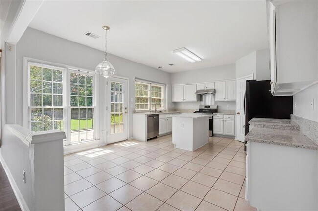 Building Photo - 7810 Brookwood Way