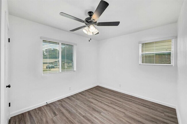 Building Photo - 6506 King George Dr