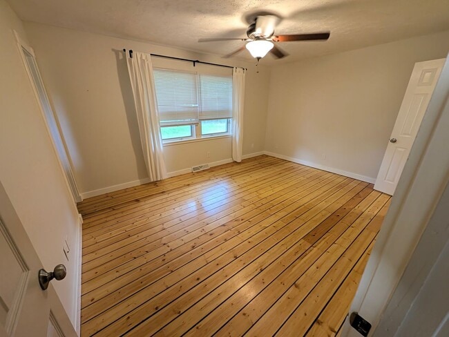 Building Photo - 808 Leprechaun Ln