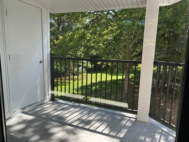 Building Photo - 20 Tilton Club