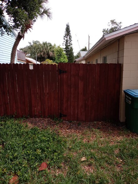 Building Photo - 8034 Orange Ave