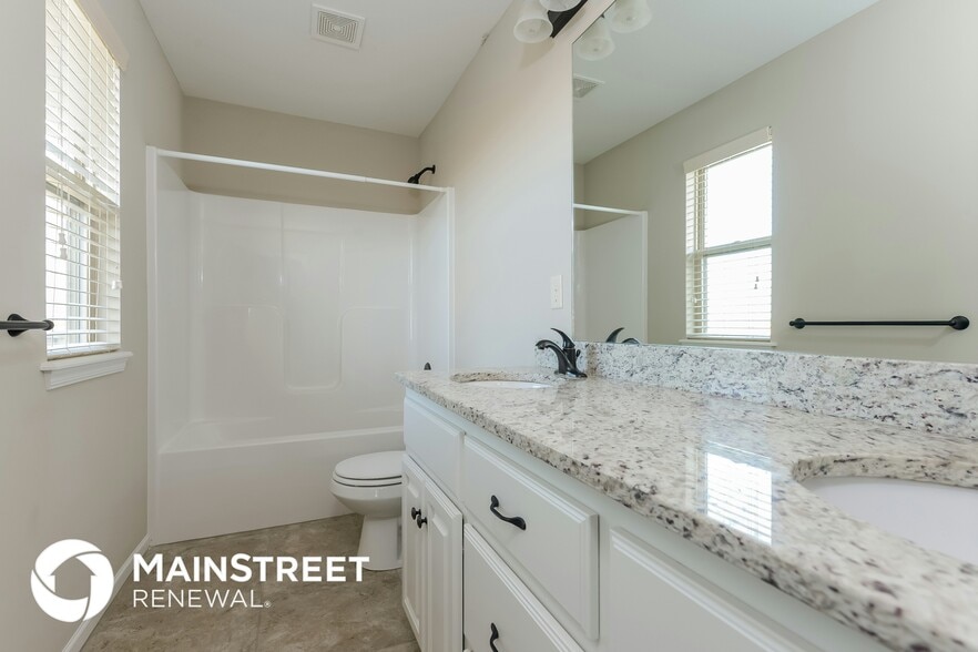 Building Photo - 19120 Corbyn Ln