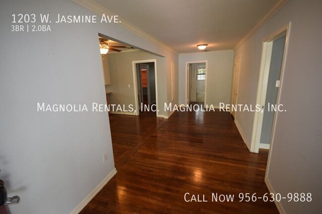 Building Photo - 1203 Jasmine Ave