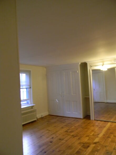 Building Photo - 311 N High St