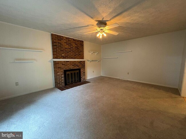 Building Photo - 5301 New Church Ct