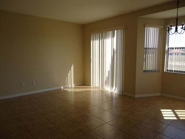 Building Photo - Tuscany Preserve-453 Cinnamon Drive Kissimmee, FL 34759