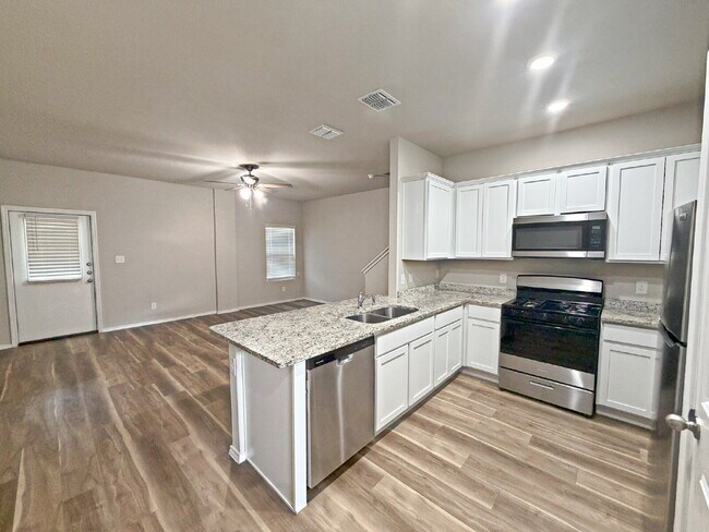Building Photo - 258 Marigold Pl
