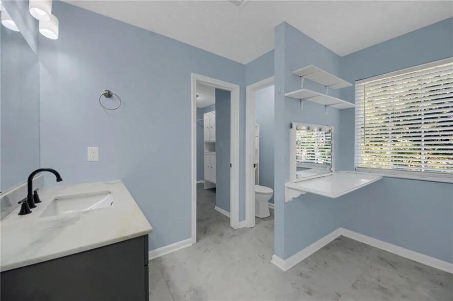 Building Photo - 957 Keldron Ct