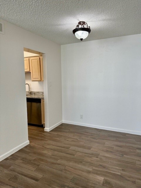 Building Photo - 1058 Mohr Ln