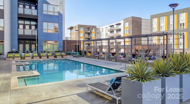 Building Photo - 650 E Brooklyn Vlg Ave