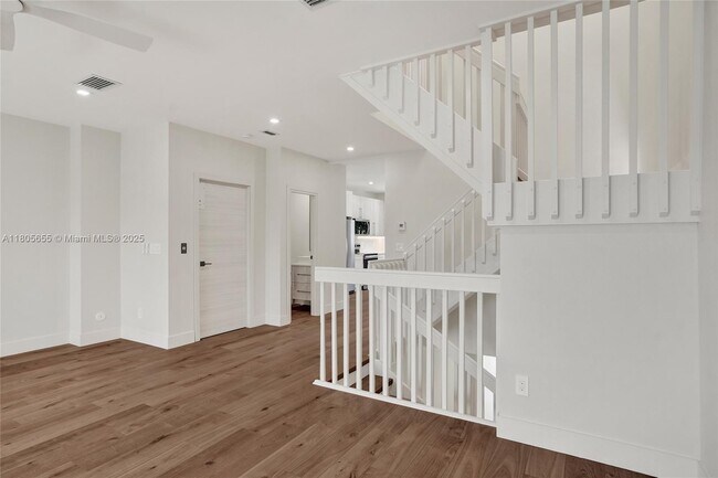 Building Photo - 21382 Marina Cove Cir