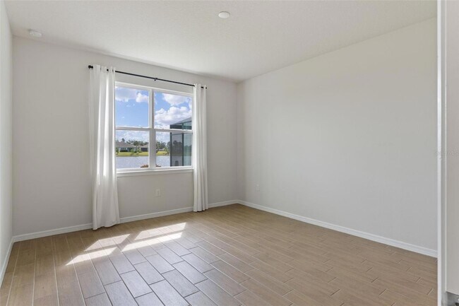 Building Photo - 6121 Blue Pond Wy