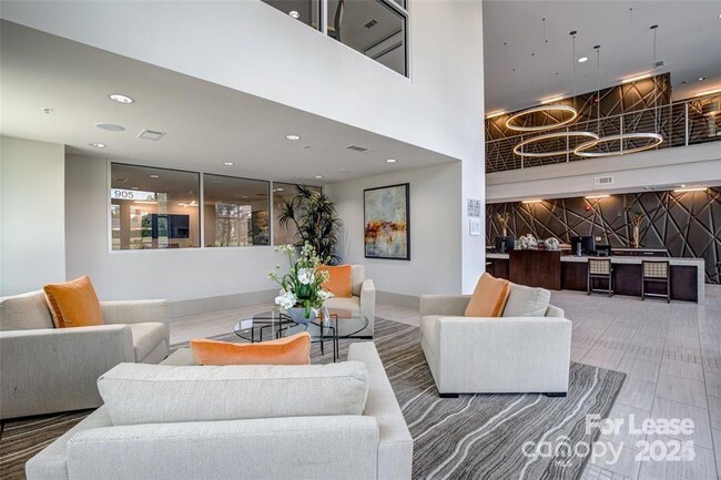 Building Photo - 905 Kenilworth Ave