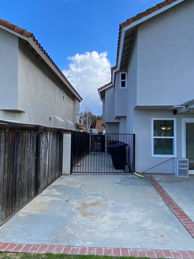 Building Photo - 15530 Oakflats Rd