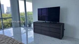 Building Photo - 17111 Biscayne Blvd