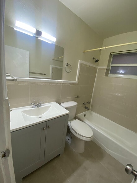 Building Photo - 29 NW 68th St