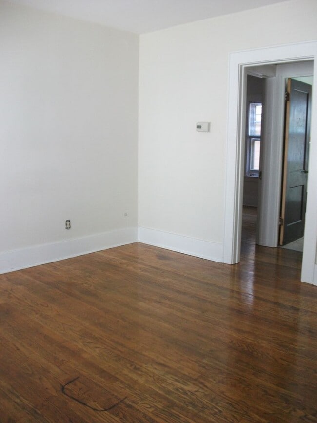 Building Photo - 341-43 Roosevelt Ave