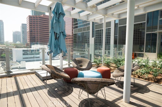 Building Photo - 877 Francisco St