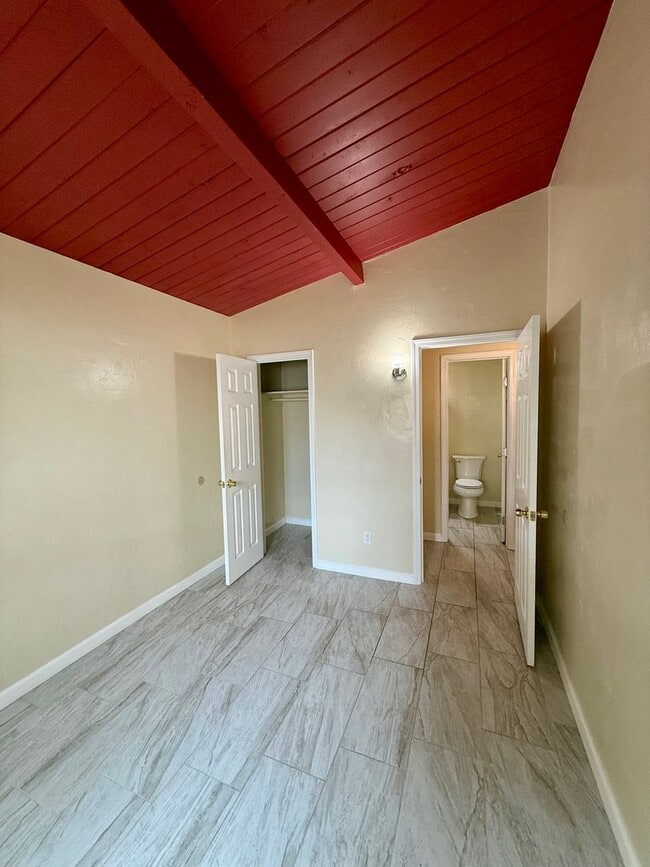 Building Photo - 4901 Frink Ave