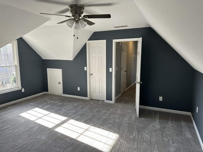 Building Photo - 580 Wisteria Dr