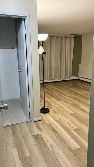 Building Photo - 3 Hook Rd