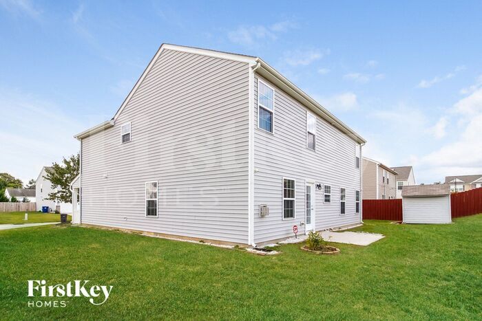Building Photo - 1871 Pine Cove Ct