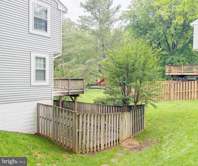 Building Photo - 15301 Waters Edge Ct