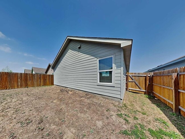 Building Photo - 10622 Varmus Dr