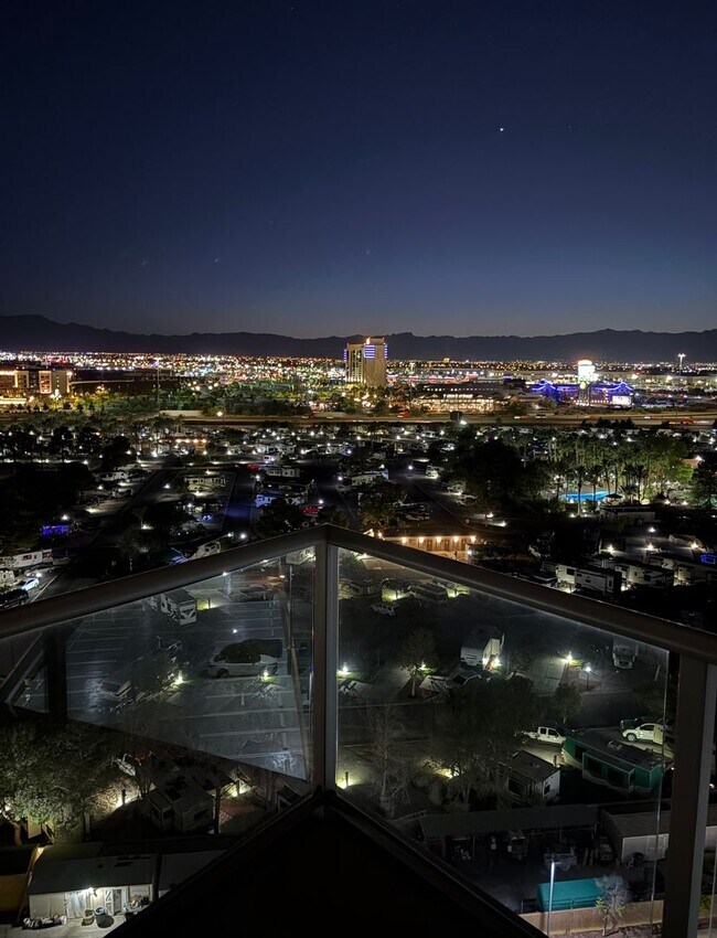 Building Photo - 8255 S Las Vegas Blvd